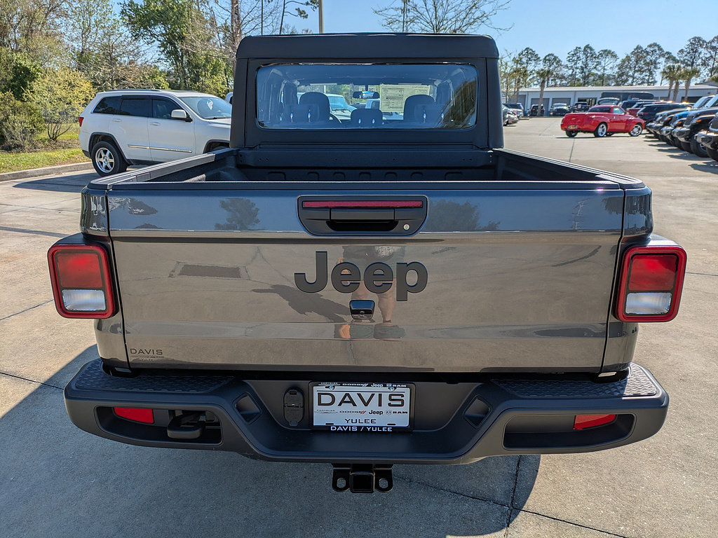 New 2026 Jeep Gladiator Sport AWD/4WD image 5