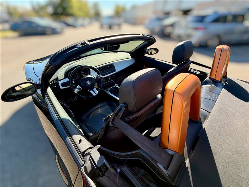 Used 2006 BMW Z4 3.0si RWD image 12