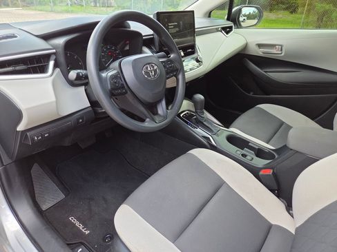 Certified 2025 Toyota Corolla LE FWD image 25