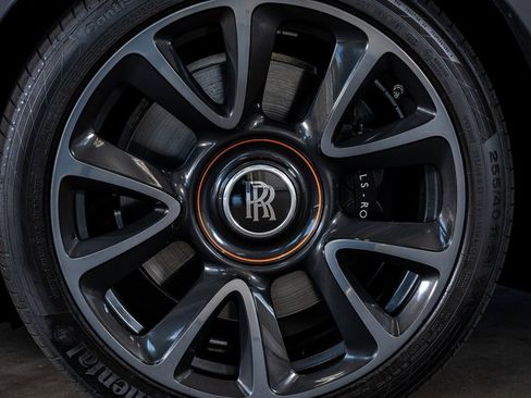 Used 2018 Rolls-Royce Wraith image 11