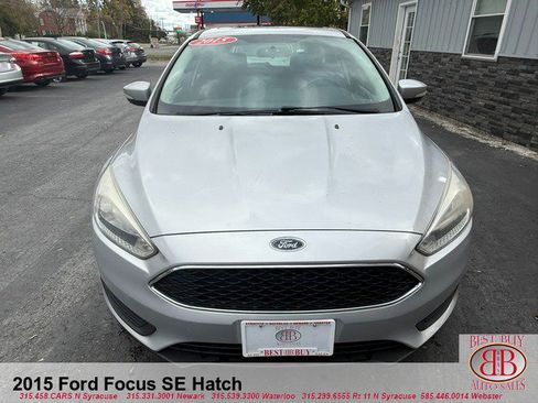 Used 2015 Ford Focus SE w/ SE Cold Weather Package image 4