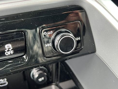 New 2025 Audi Q5 Premium Plus image 23