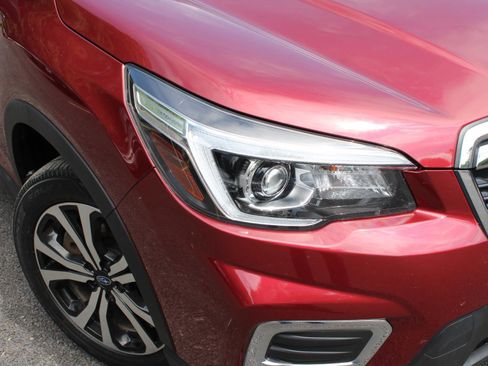 Used 2020 Subaru Forester Limited image 4