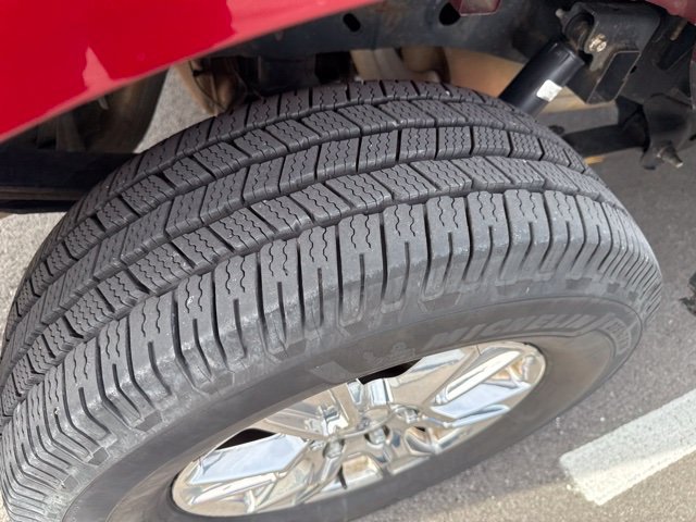 Used 2015 Ford F150 XLT w/ Equipment Group 301A Mid AWD/4WD image 9