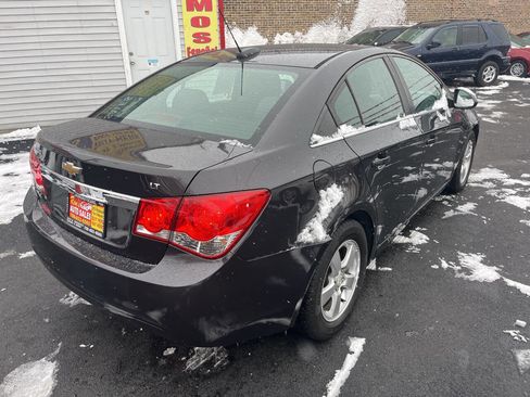 Used 2016 Chevrolet Cruze LT image 5
