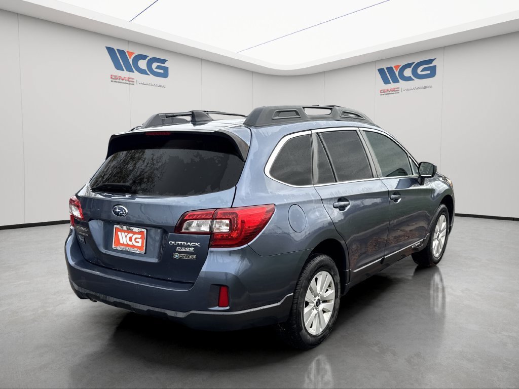 Used 2016 Subaru Outback 2.5i Premium AWD/4WD image 3
