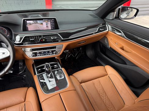 Used 2022 BMW 740i w/ M Sport Package RWD image 40