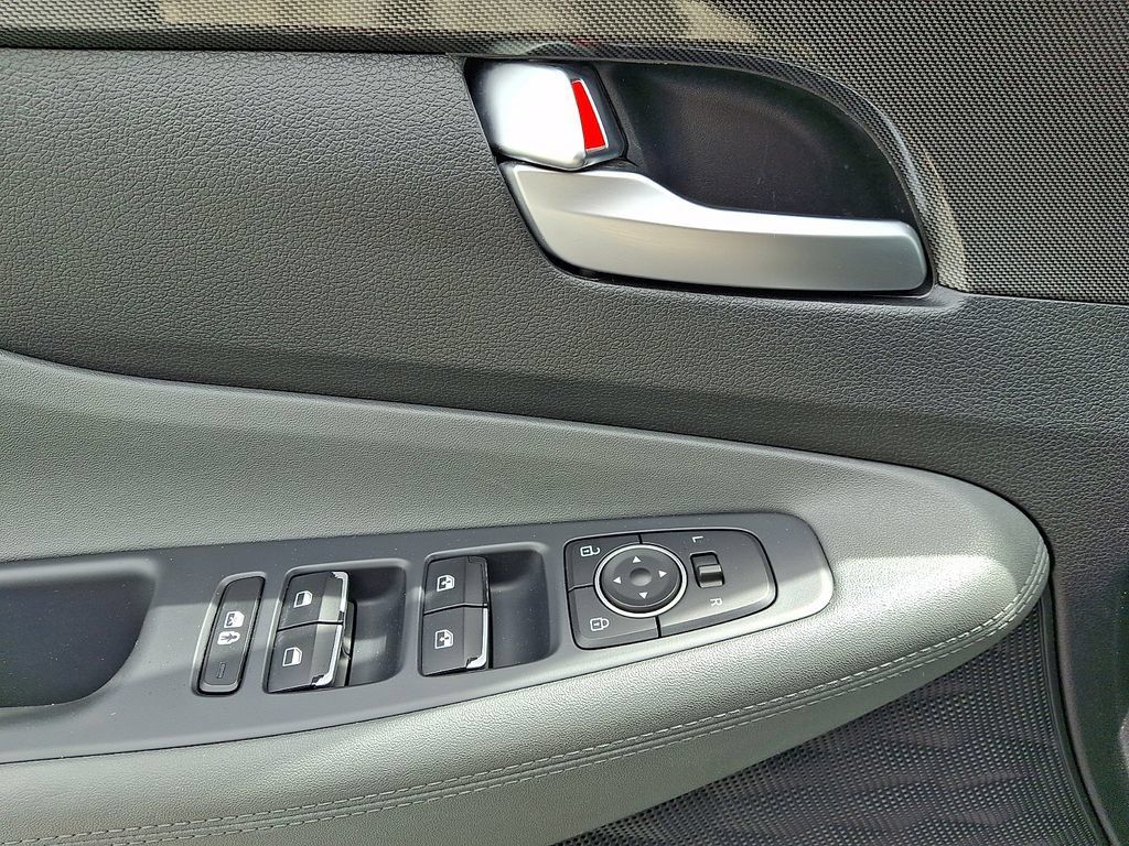 Used 2023 Hyundai Santa Fe SEL FWD image 14
