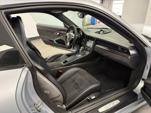 Used 2014 Porsche 911 GT3 RWD image 54
