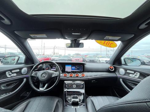 Used 2017 Mercedes-Benz E 300 4MATIC image 35