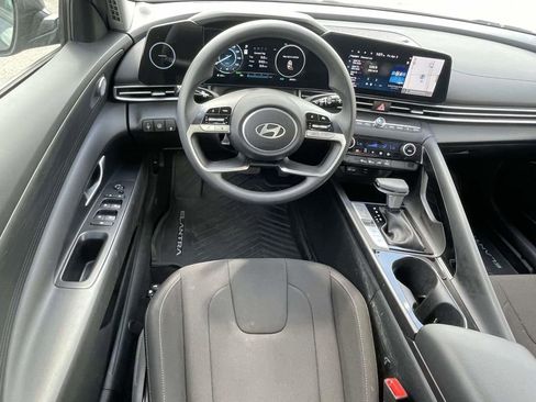 Used 2024 Hyundai Elantra Blue image 14