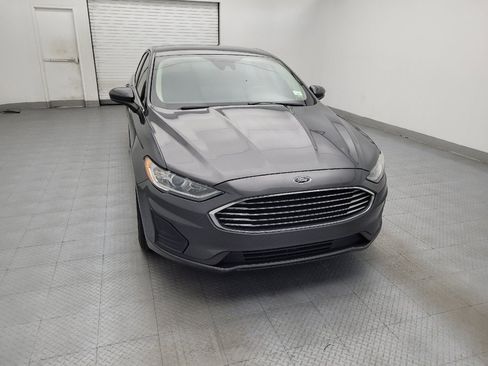 Used 2020 Ford Fusion SE FWD image 14