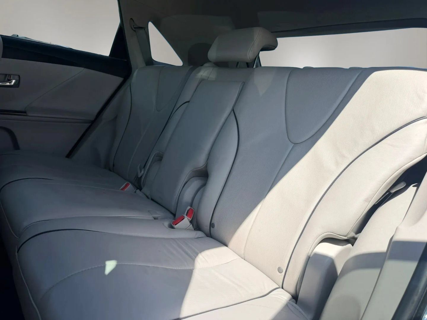 Used 2012 Toyota Venza XLE FWD image 13