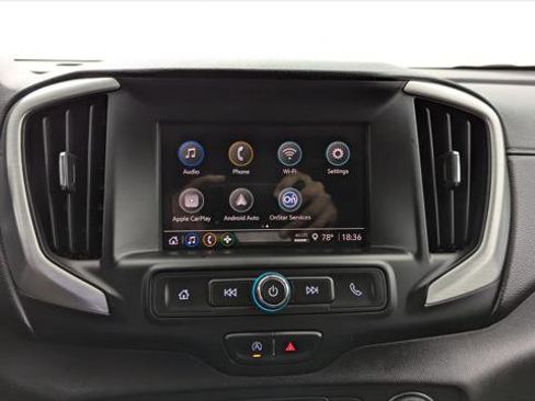 Used 2023 GMC Terrain SLE w/ Driver Convenience Package image 29