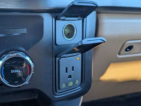 New 2026 Ford F250 Lariat w/ Lariat Premium Package image 22