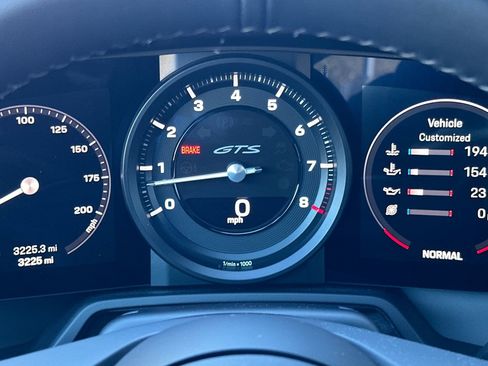 Certified 2024 Porsche 911 Carrera GTS image 31