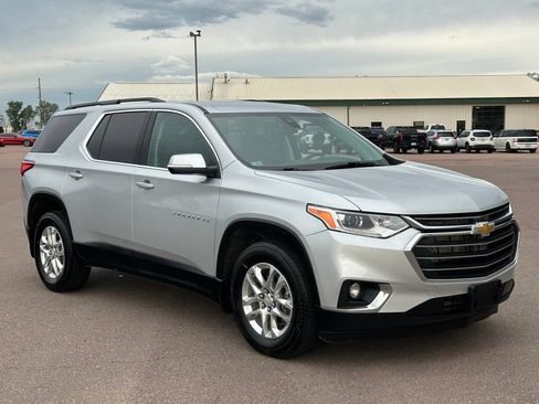 Used 2021 Chevrolet Traverse LT AWD/4WD image 7