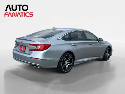 Used 2022 Honda Accord Touring image 6