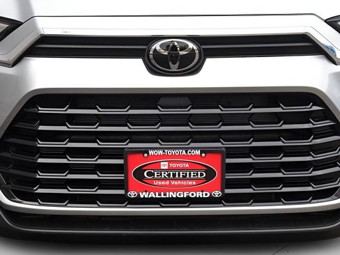 Certified 2025 Toyota Grand Highlander AWD image 8