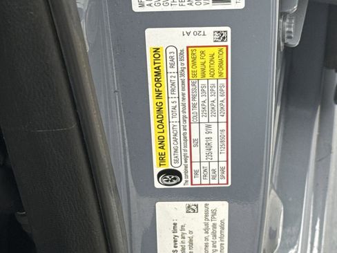 Used 2022 Honda Civic Touring image 38