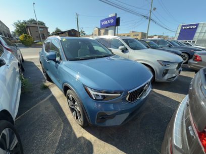 Certified 2023 Volvo XC40 B5 Plus