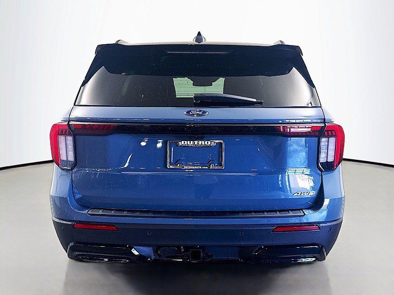 New 2025 Ford Explorer ST-Line w/ Premium Package AWD/4WD image 6