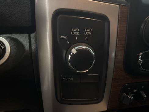 Used 2016 RAM 3500 Laramie image 24