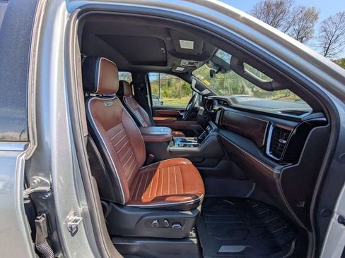 Certified 2025 GMC Sierra 3500 Denali Ultimate AWD/4WD image 35
