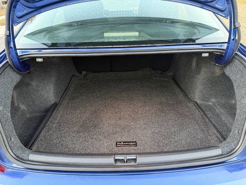 Used 2017 Volkswagen Passat 1.8T R-Line image 9