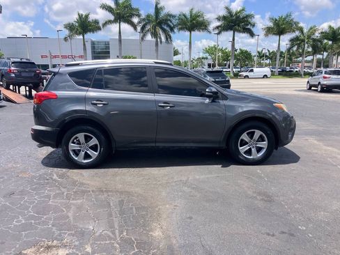 Used 2015 Toyota RAV4 XLE FWD image 1