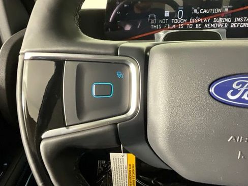 New 2025 Ford Expedition Max Platinum w/ Driver's Package image 25