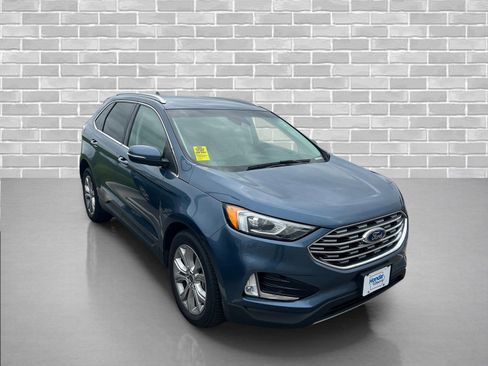 Used 2019 Ford Edge Titanium AWD/4WD image 6