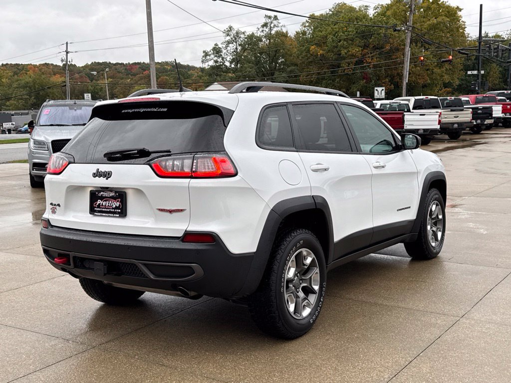 Used 2019 Jeep Cherokee Trailhawk w/ Cold Weather Group AWD/4WD image 16