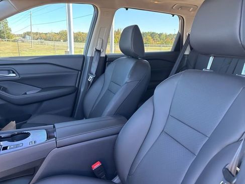 New 2026 Nissan Rogue SV image 9