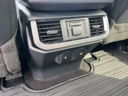 Used 2022 Ford F150 Platinum w/ Equipment Group 701A High AWD/4WD image 27