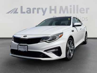 Used 2019 Kia Optima S w/ S Panoramic Sunroof Package