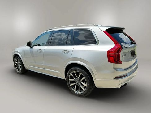 Used 2017 Volvo XC90 T6 Momentum w/ Vision Package AWD/4WD image 8