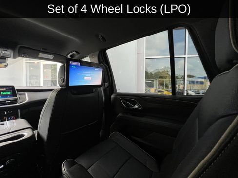 Used 2023 Chevrolet Tahoe Premier w/ Advanced Technology Package AWD/4WD image 21