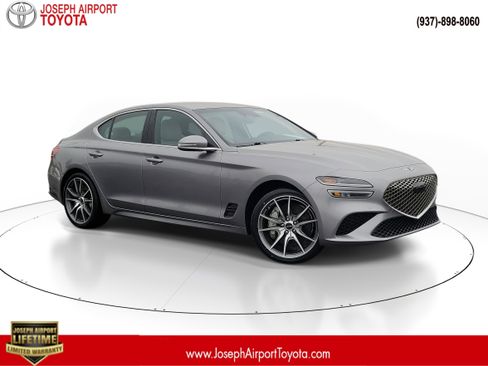 Used 2025 Genesis G70 2.5T image 1
