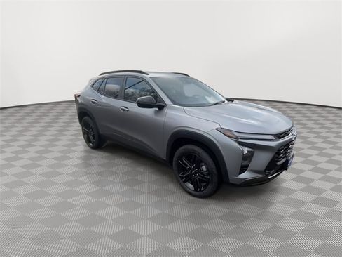 New 2026 Chevrolet Trax ACTIV w/ Sunroof Package image 9