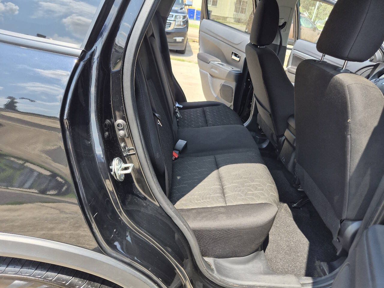 Used 2025 Mitsubishi Outlander Sport LE AWD/4WD image 12