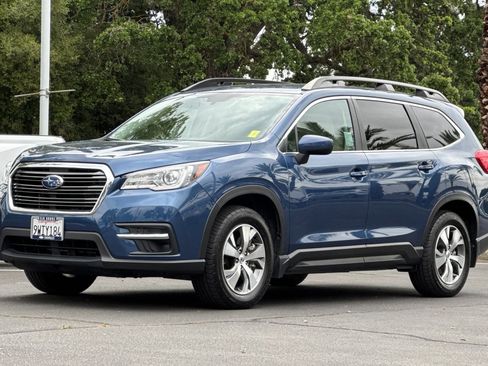 Used 2022 Subaru Ascent Premium w/ Convenience Package AWD/4WD image 7