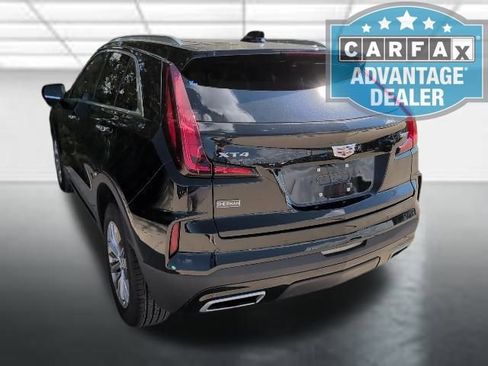 Used 2024 Cadillac XT4 Premium Luxury FWD image 2