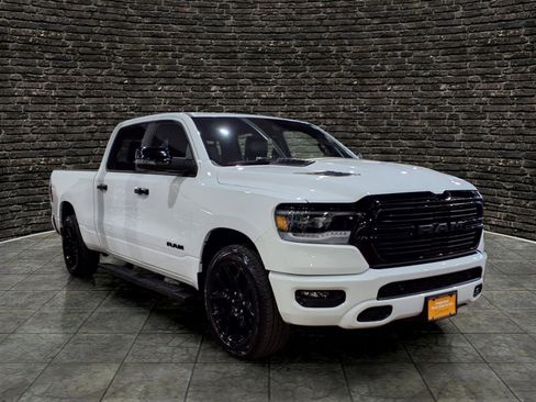 Used 2023 RAM 1500 Laramie AWD/4WD image 1