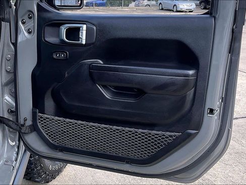 Used 2021 Jeep Wrangler Sport AWD/4WD image 45