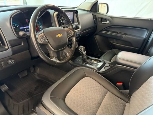 Used 2022 Chevrolet Colorado Z71 w/ Safety Package image 13