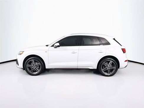 Used 2021 Audi Q5 e Premium Plus w/ Premium Plus Package AWD/4WD image 8