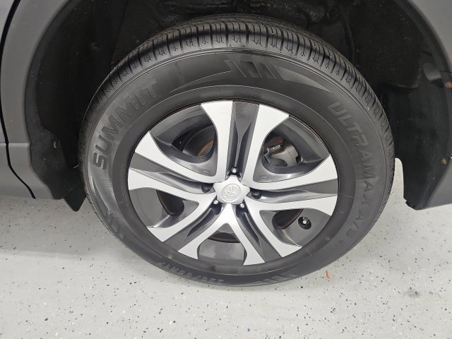 Used 2018 Toyota RAV4 LE w/ All Weather Liner Package AWD/4WD image 10