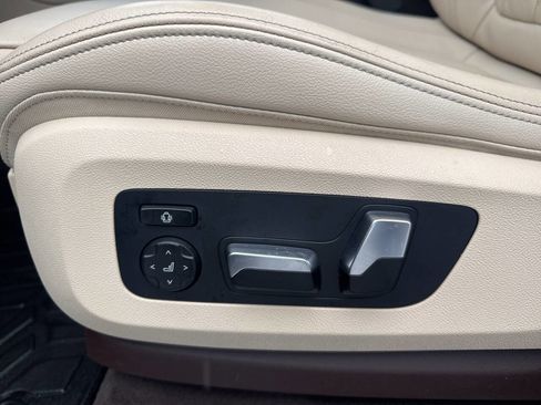 Used 2019 BMW X5 xDrive40i image 40