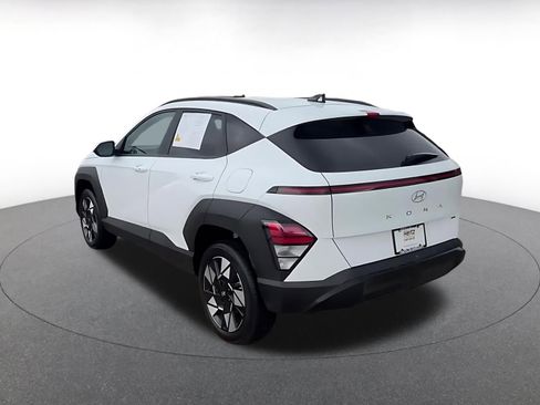 Used 2025 Hyundai Kona SEL image 9
